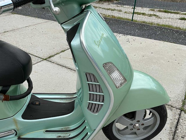 Piaggio vespa 125 - afbeelding 13 van  32