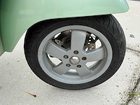 Piaggio vespa 125 - afbeelding 14 van  32