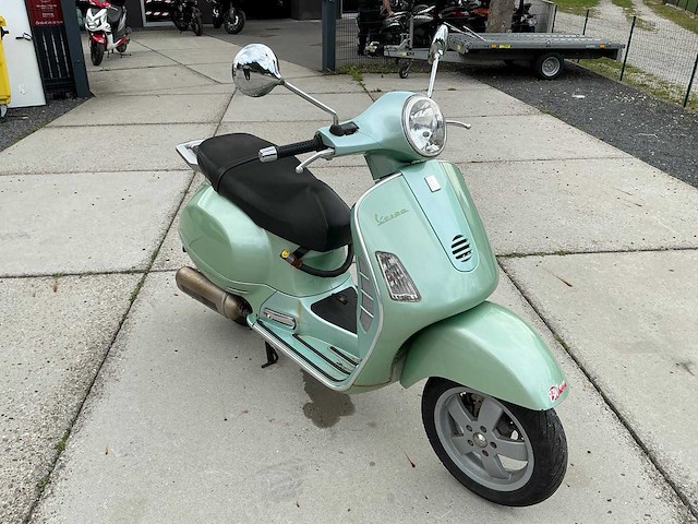 Piaggio vespa 125 - afbeelding 27 van  32