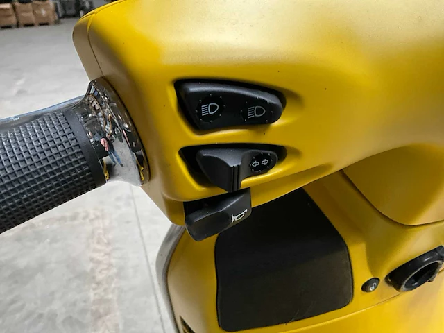 Piaggio vespa gts motorfiets - afbeelding 2 van  19