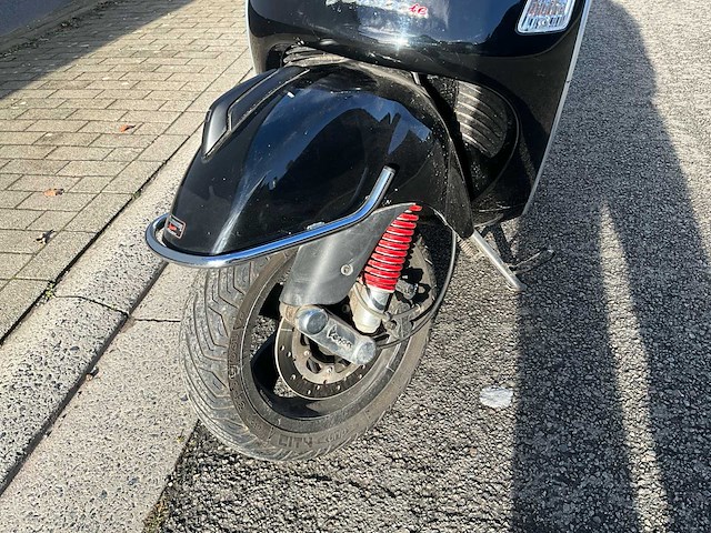 Piaggio vespa gts300 - afbeelding 30 van  30