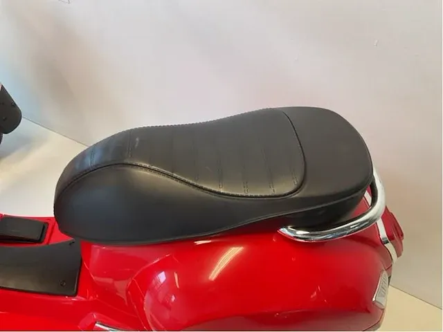 Piaggio vespa kids e-scooter (10x) - afbeelding 6 van  12