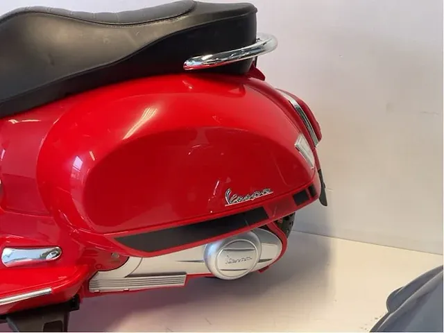 Piaggio vespa kids e-scooter (10x) - afbeelding 11 van  12