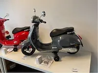 Piaggio vespa kids e-scooter (10x) - afbeelding 3 van  10