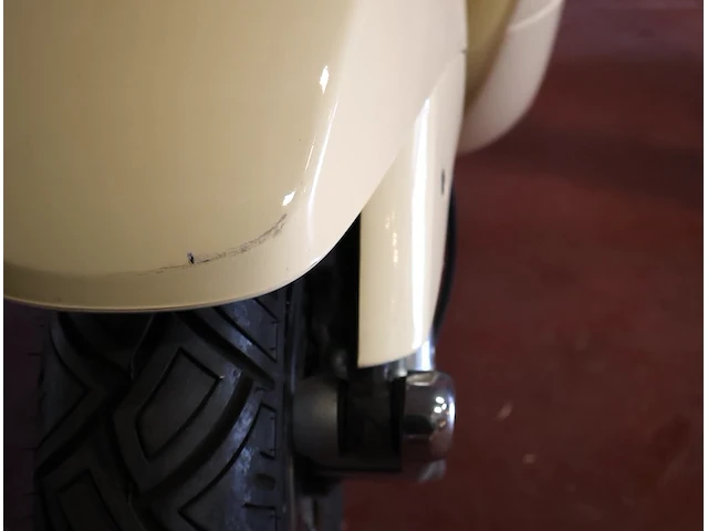 Piaggio vespa lx125 - zapm4430000029104 - 2006 - afbeelding 18 van  25