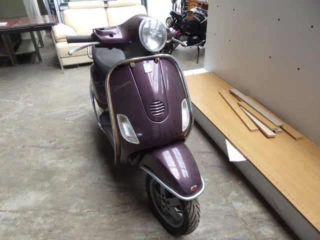 Piaggio vespa lx - afbeelding 2 van  5