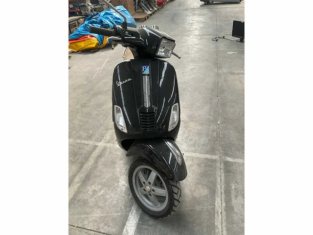 Piaggio vespa scooter - afbeelding 5 van  12