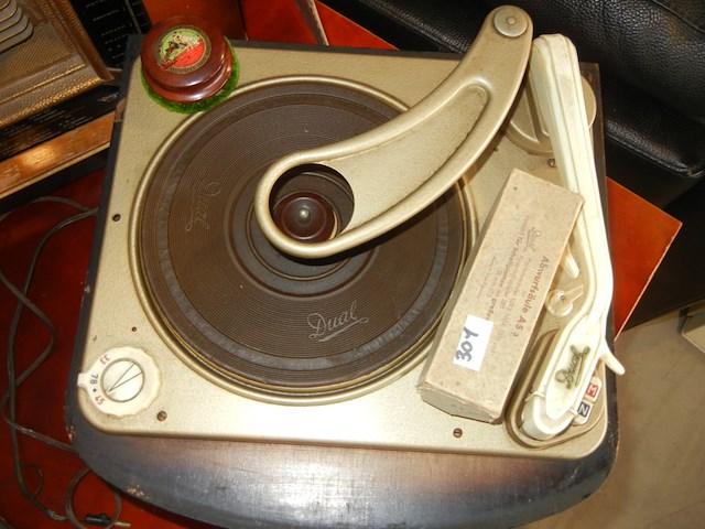 Pick up speler met naald duwall - afbeelding 1 van  2