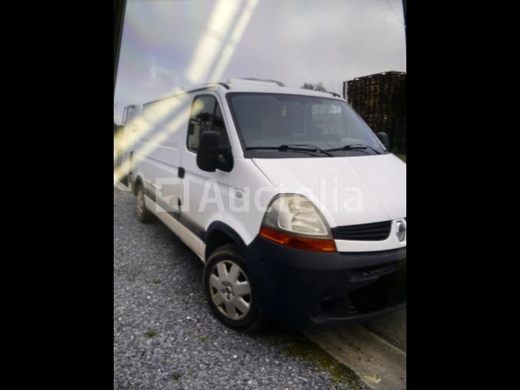 Pick-up truck, meubels, gereedschap