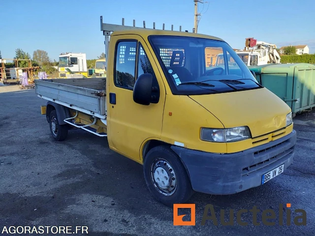 Pick-up vrachtwagen peugeot boxer diesele 2500cc (2000) - afbeelding 23 van  36