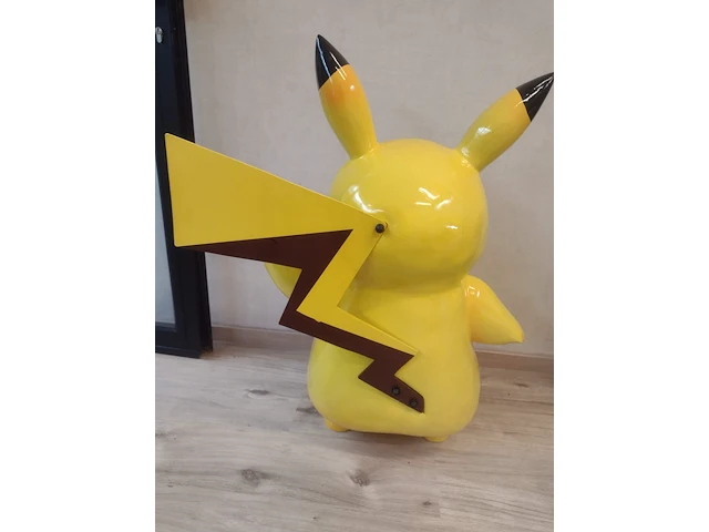 Pikachu - afbeelding 3 van  4