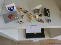 Pins - afbeelding 1 van  1