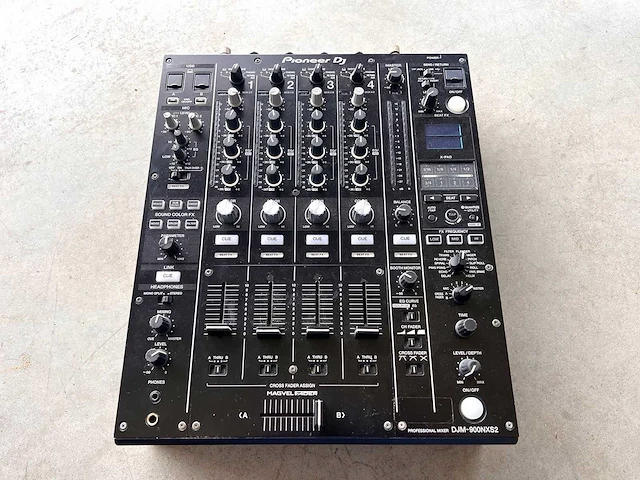 Pioneer - djm-900 nxs 2 - dj-mixer - afbeelding 2 van  6