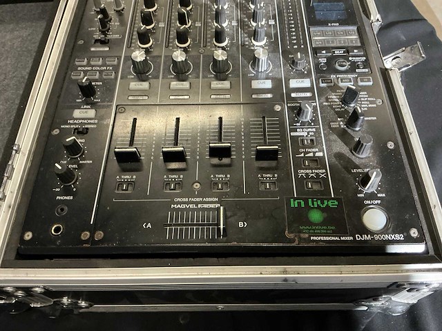 Pioneer 4-kanaals digitale dj-mixer - afbeelding 4 van  7
