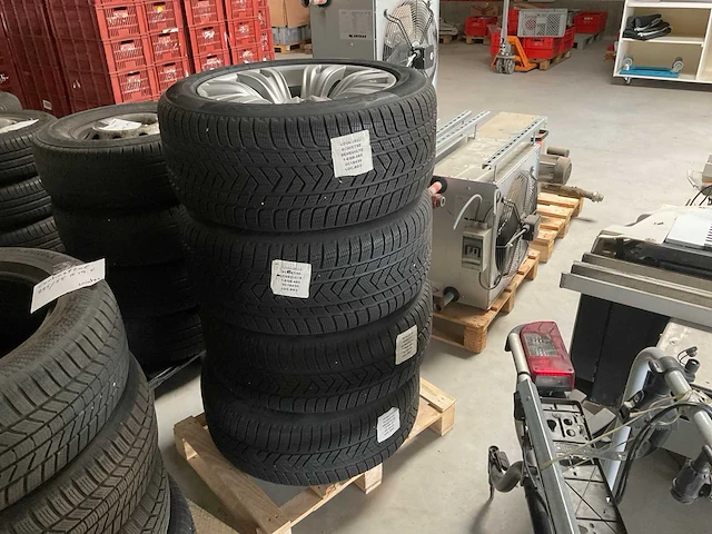 Pirelli scorpion bmw x5 winterset (4x) - afbeelding 2 van  8