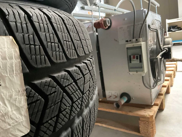 Pirelli scorpion bmw x5 winterset (4x) - afbeelding 7 van  8