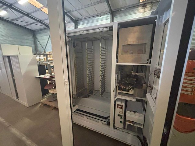 Pizza - verkoopautomaat - afbeelding 8 van  8