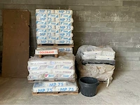 Plaasters - afbeelding 1 van  2