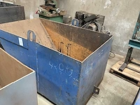 Plaatstalen afvalcontainer - afbeelding 1 van  3