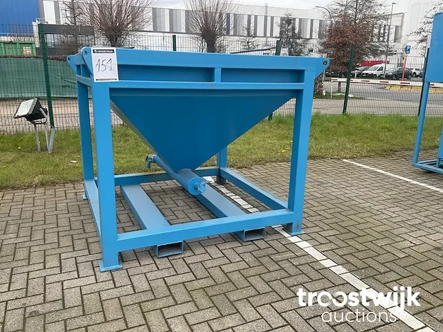 Plaatstalen zandtrechter - afbeelding 1 van  5