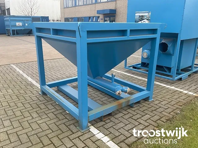 Plaatstalen zandtrechter - afbeelding 3 van  5