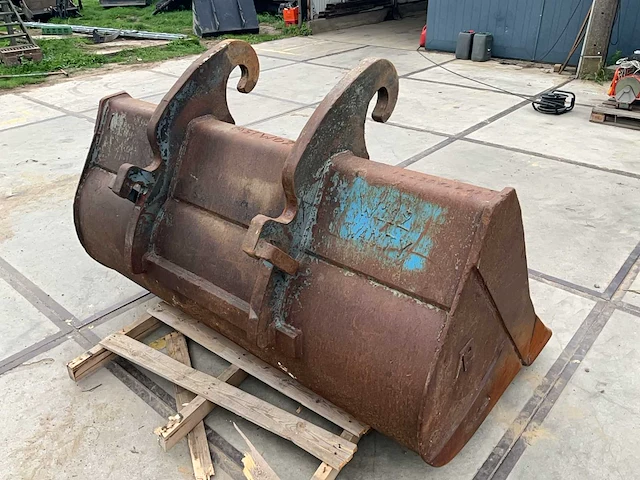 Pladet graafbak 2000mm - afbeelding 5 van  12