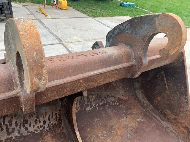 Pladet graafbak 2000mm - afbeelding 8 van  12