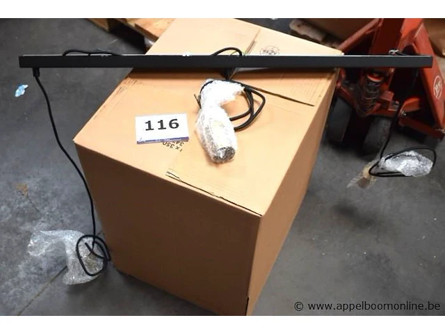 Plafondlamp vv 3spots - afbeelding 1 van  1