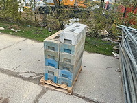 Plaka buis solutions. hekken en betonvloeren. bouw- en bevestigingsmateriaal - afbeelding 3 van  8