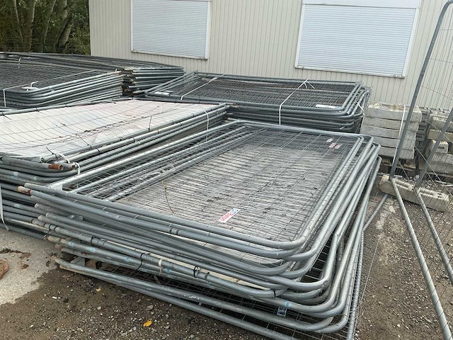 Plaka buis solutions. hekken en betonvloeren. bouw- en bevestigingsmateriaal - afbeelding 4 van  8