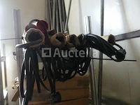 Planken met inhoud en trolley - afbeelding 9 van  12