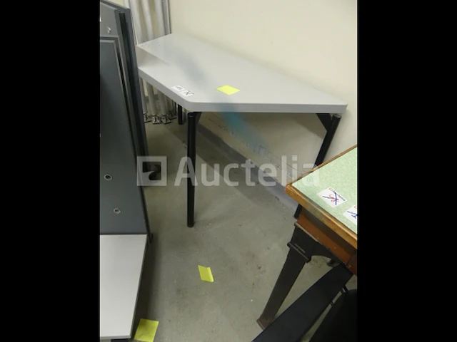 Planken op wielen en trapeziumvormige tafel - afbeelding 5 van  7