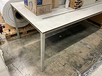 Plannenkast en 2 werktafels - afbeelding 2 van  16