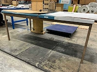 Plannenkast en 2 werktafels - afbeelding 3 van  16