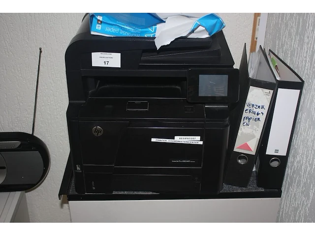 Planningbord, radio philips, printer hp laserjet pro mfp m425dn, 2 vuilemmers (44,45,46,47) - afbeelding 2 van  4