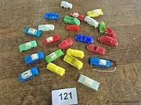 Plastiek autos - afbeelding 1 van  3