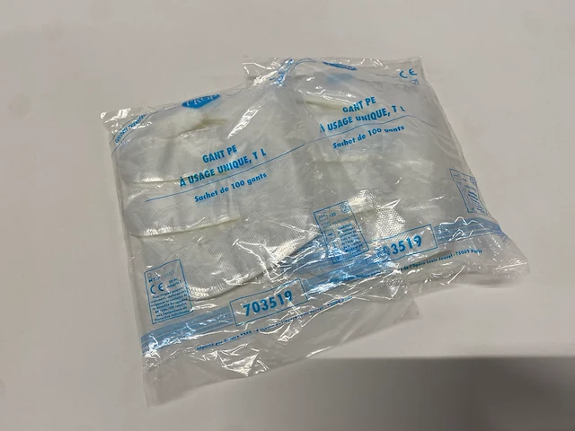 Plastiek handschoenen prop wegwerp per 100st (64st) - afbeelding 1 van  2
