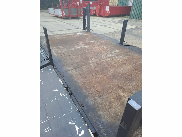 Plateau container haakarm - afbeelding 17 van  17