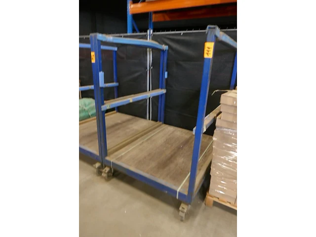Plateauwagen - afbeelding 1 van  3