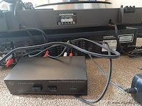 Platendraaier + cd met versterker - afbeelding 4 van  4