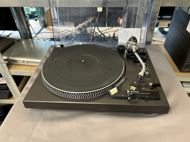 Platenspeler technics - afbeelding 1 van  9