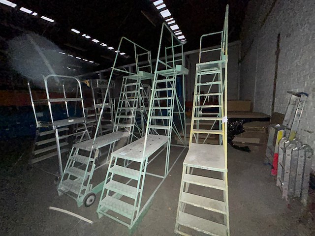 Platformladder, mobiel - afbeelding 1 van  4