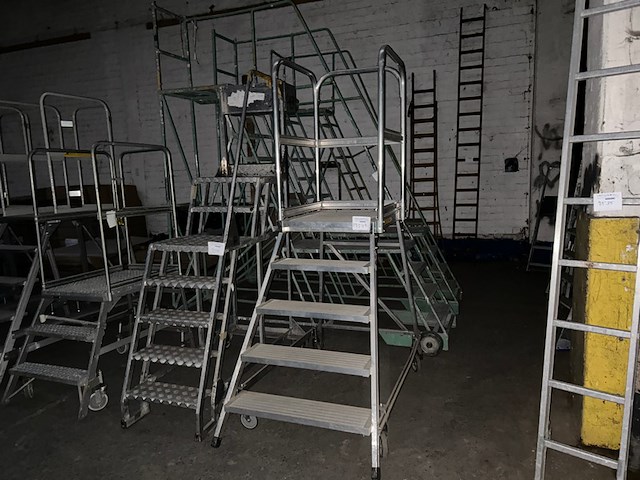 Platformladder, mobiel - afbeelding 1 van  4