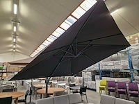 Platinum premium zweefparasol challenger t1 300x300cm zwart - afbeelding 1 van  7