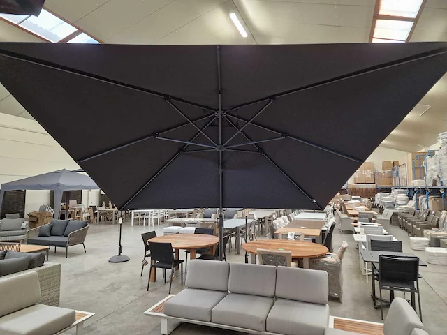 Platinum premium zweefparasol challenger t1 300x300cm zwart - afbeelding 2 van  7