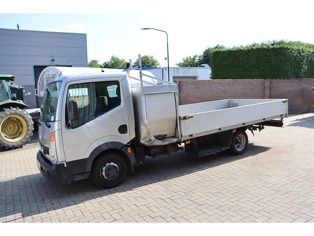 Platte laadbak (vrachtwagen) nissan cabstar diesel - afbeelding 1 van  1