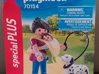 Playmobil special plus - mama met baby in draagzak - afbeelding 1 van  5