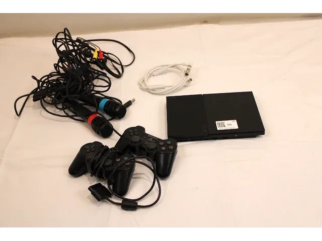 Playstation 2 met 2 controllers - afbeelding 1 van  5