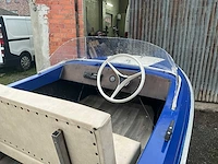 Plezierboot en trailer - afbeelding 5 van  7
