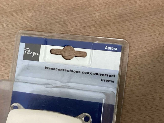 Plieger aurora wandcontactdoos coax (82x) - afbeelding 2 van  3